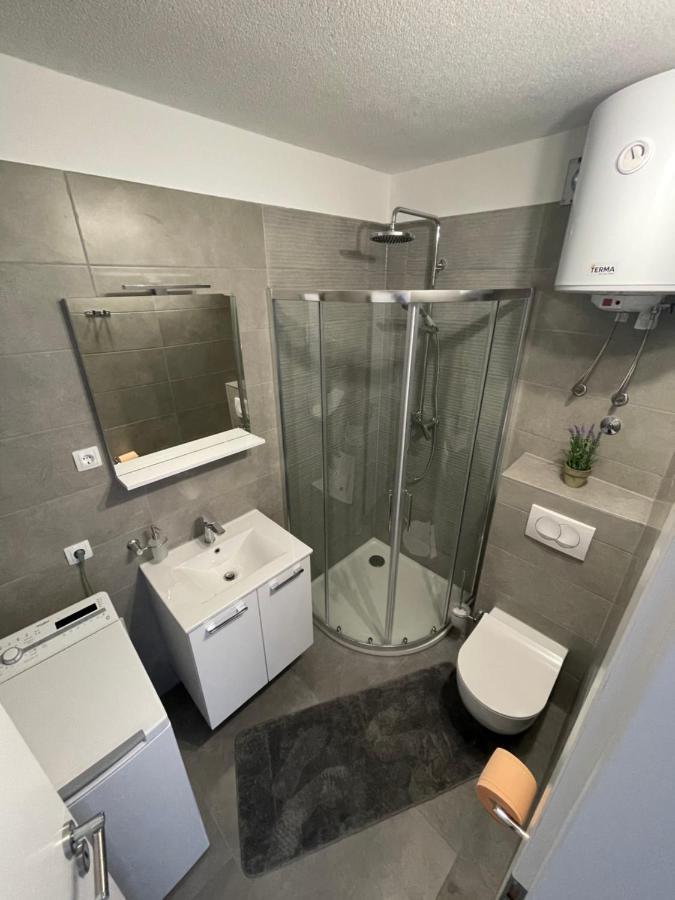 Villa Milena Sweet Apartment-With A Pool Τρογκίρ Εξωτερικό φωτογραφία